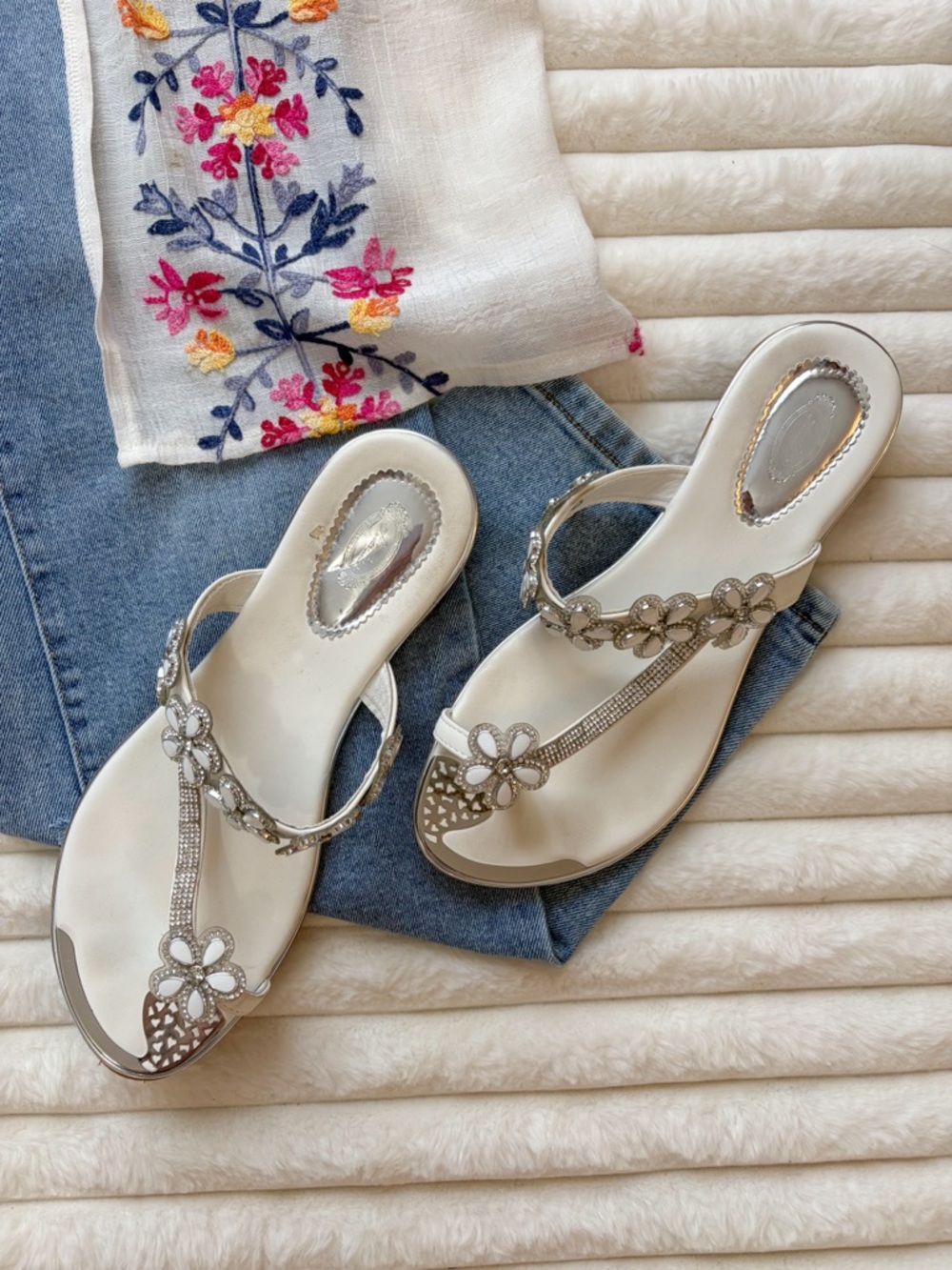 Boho Embroidered Kimono Cardigan Outfit Bundle | Floral Layered Spring Look - Picture 2 of 4